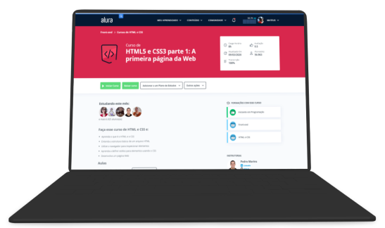 Um notebook mostrando a tela do curso HTML e CSS parte 1, da Alura